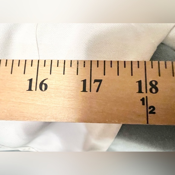 Hunt Club L/S Boy's Sz. 14 Wrinkle-Free Dress Shirt w/ Front Pocket. Cotton/Poly - Picture 9 of 12